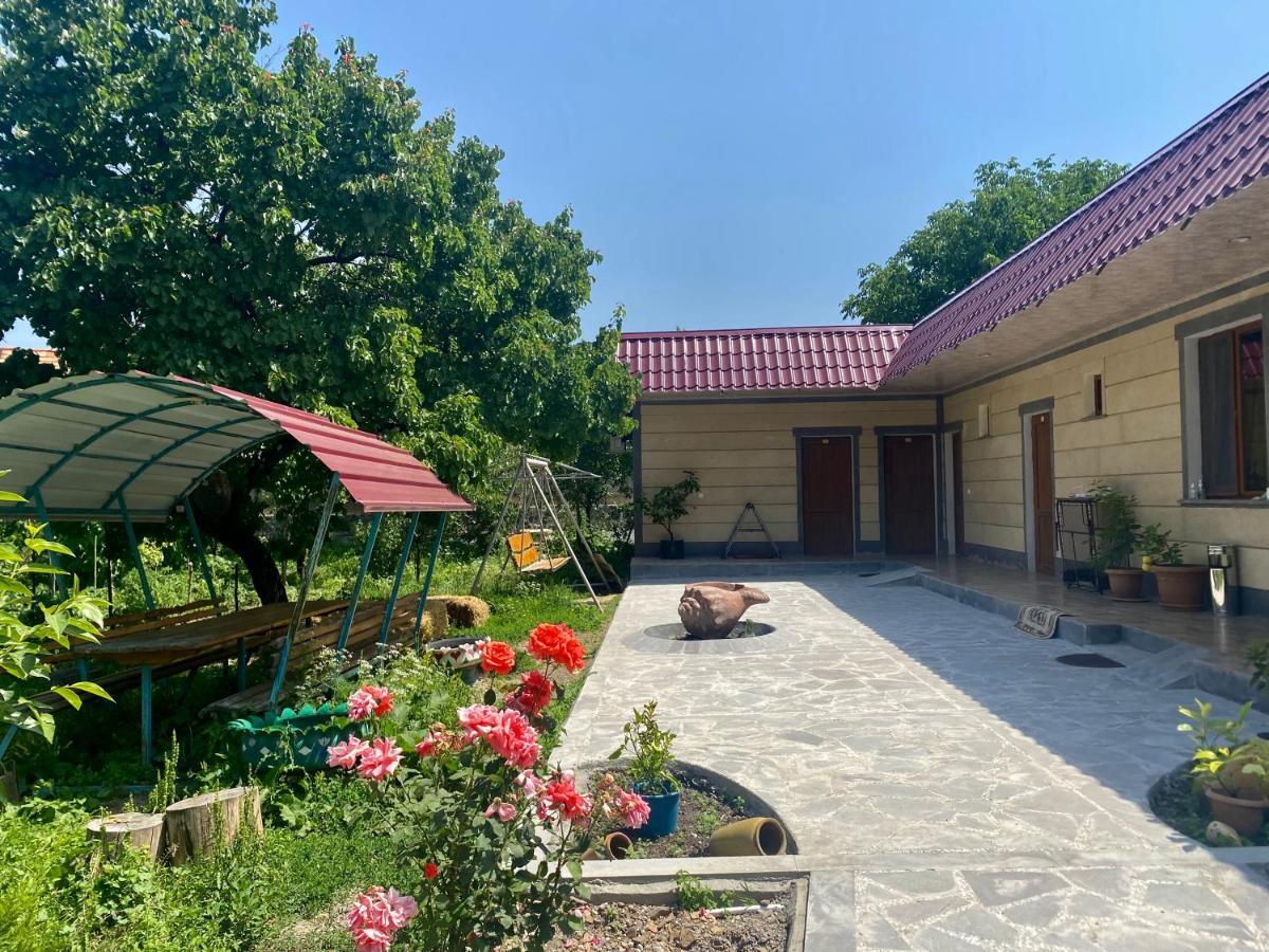 Aghasu Tun B&B Одзун Экстерьер фото