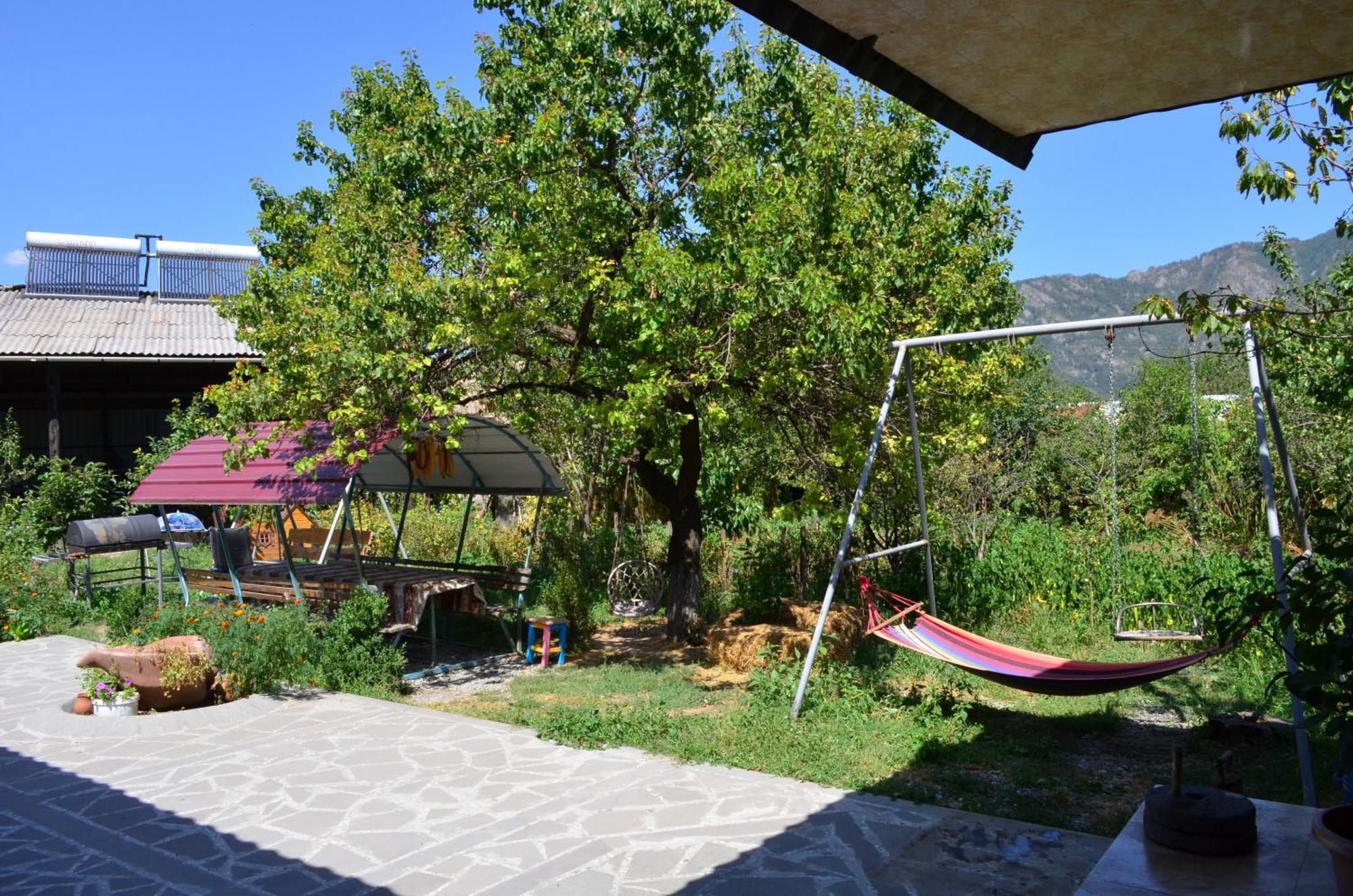 Aghasu Tun B&B Одзун Экстерьер фото
